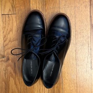Stuart Weitzman Women’s black Jesper Oxford. Patent Leather.